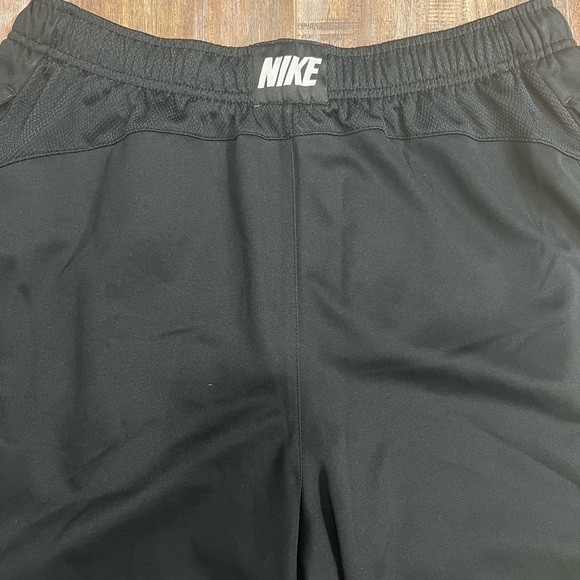 Nike and Under Armour Men’s shorts Large 2 Pair - Picture 2 of 10